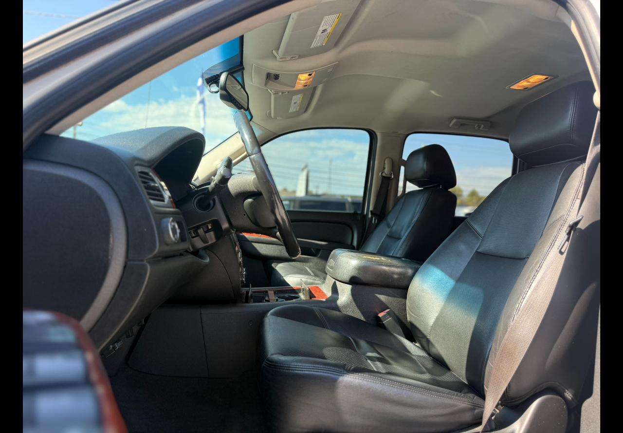 Chevrolet Avalanche LTZ 2WD 2010