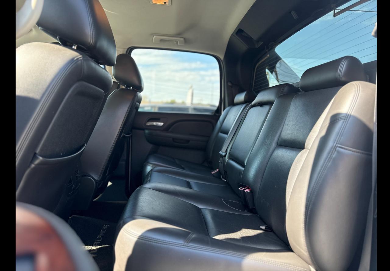 Chevrolet Avalanche LTZ 2WD 2010