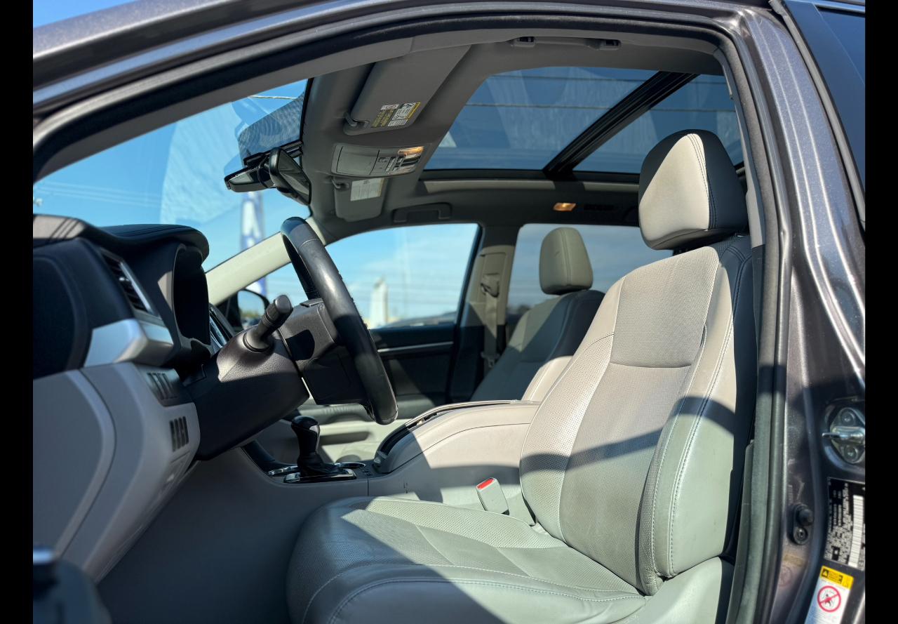 Toyota Highlander  2015