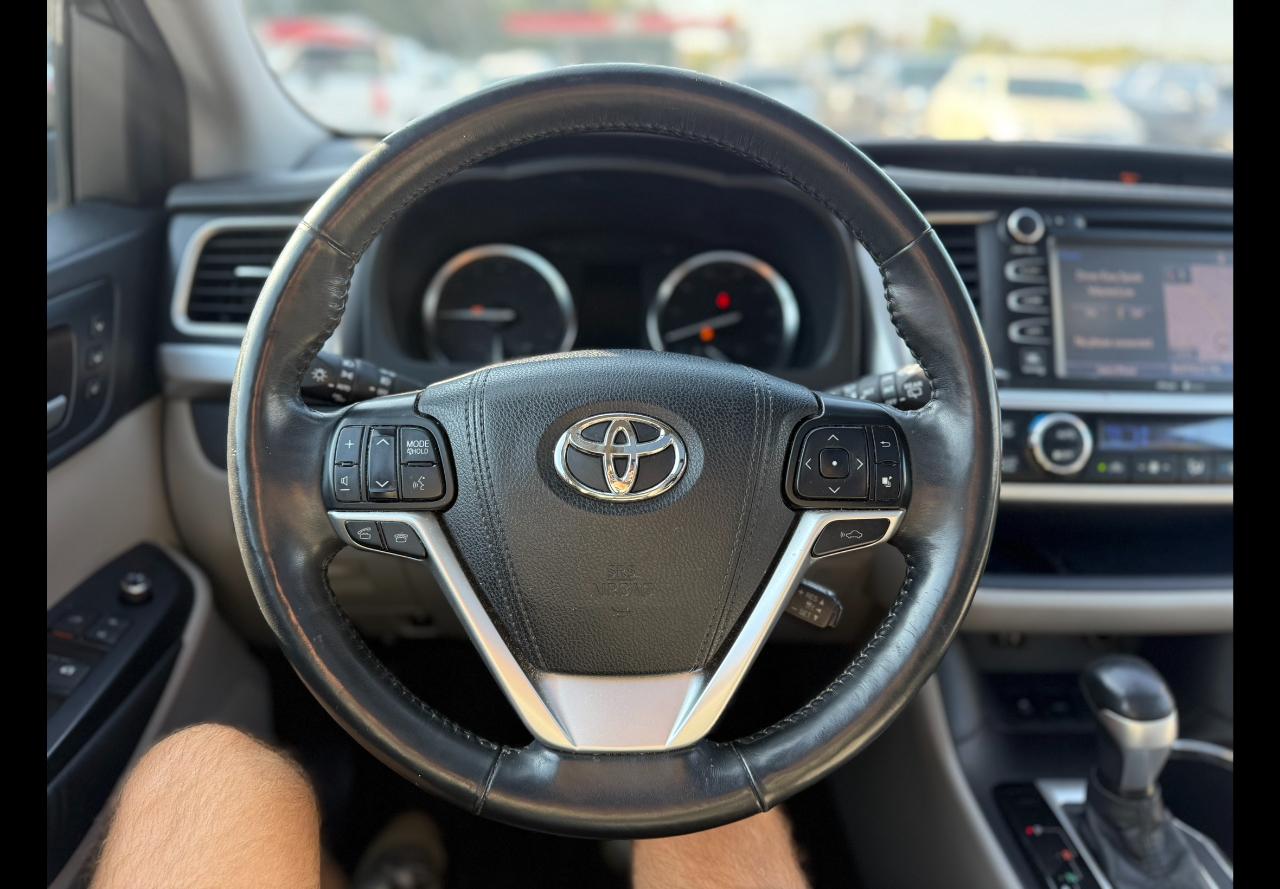 Toyota Highlander  2015