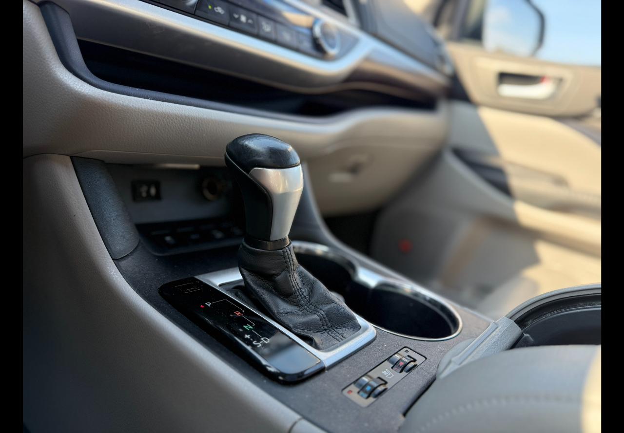 Toyota Highlander  2015