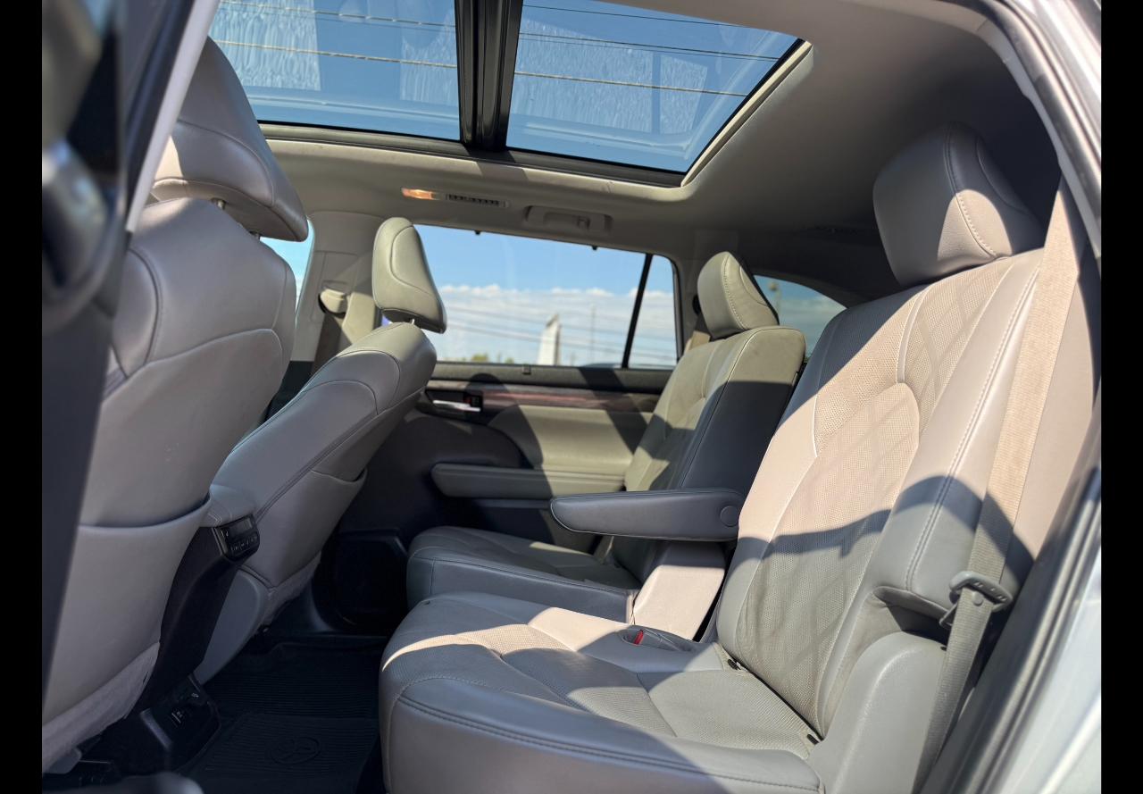 Toyota Highlander  2021