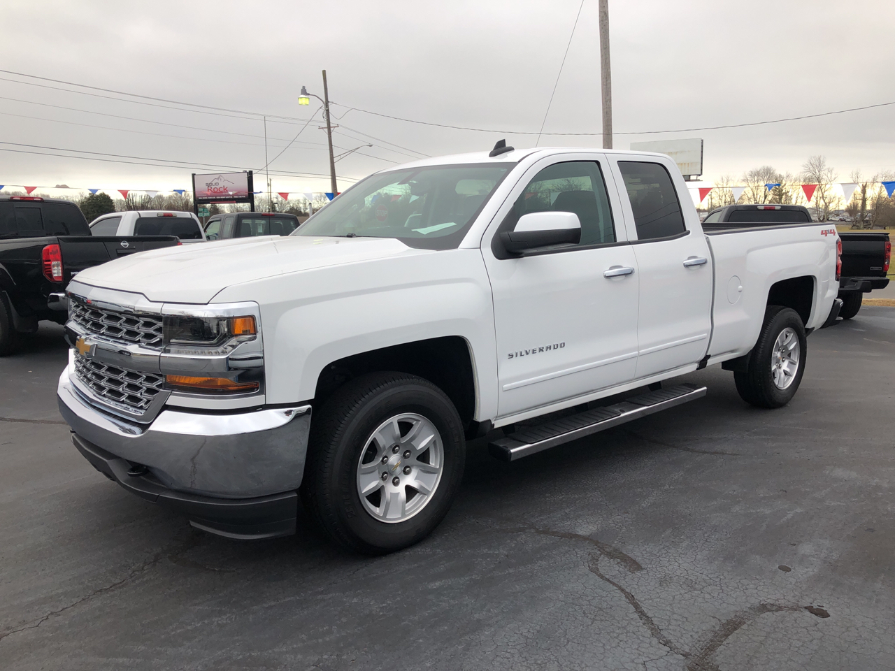 Used 2018 Chevrolet SILVERADO for Sale in Russell Springs KY 42642