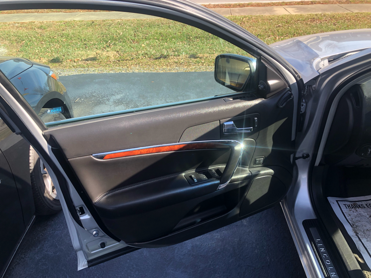 Lincoln MKZ FWD 2010