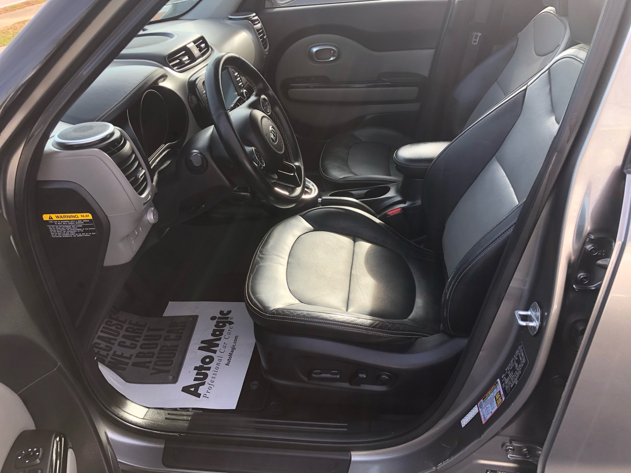 Kia Soul + w/Signature 2.0 Special Edition 2016