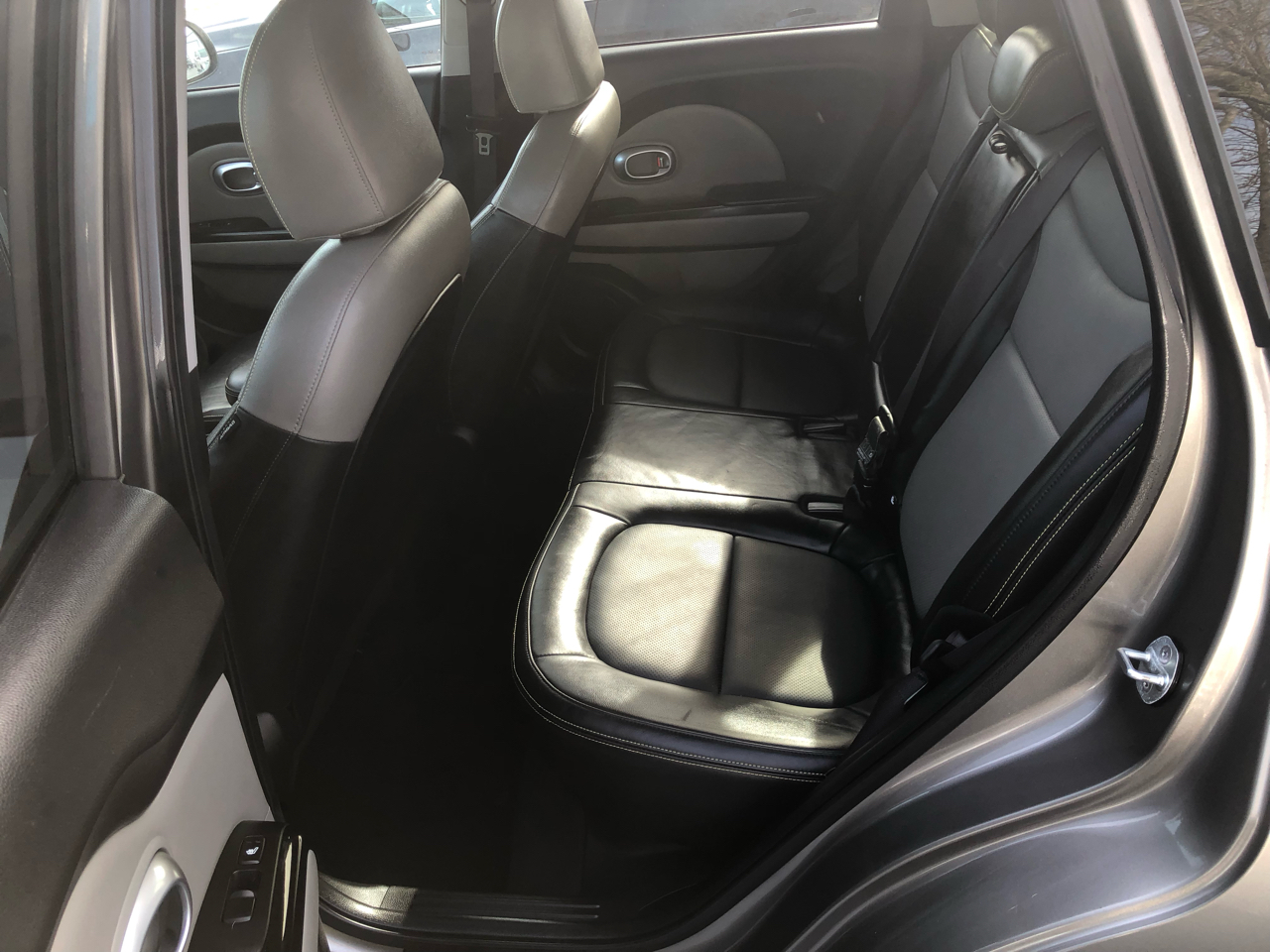 Kia Soul + w/Signature 2.0 Special Edition 2016