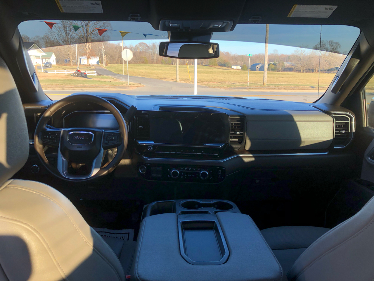 GMC Sierra 1500 SLT Crew Cab 4WD 2025