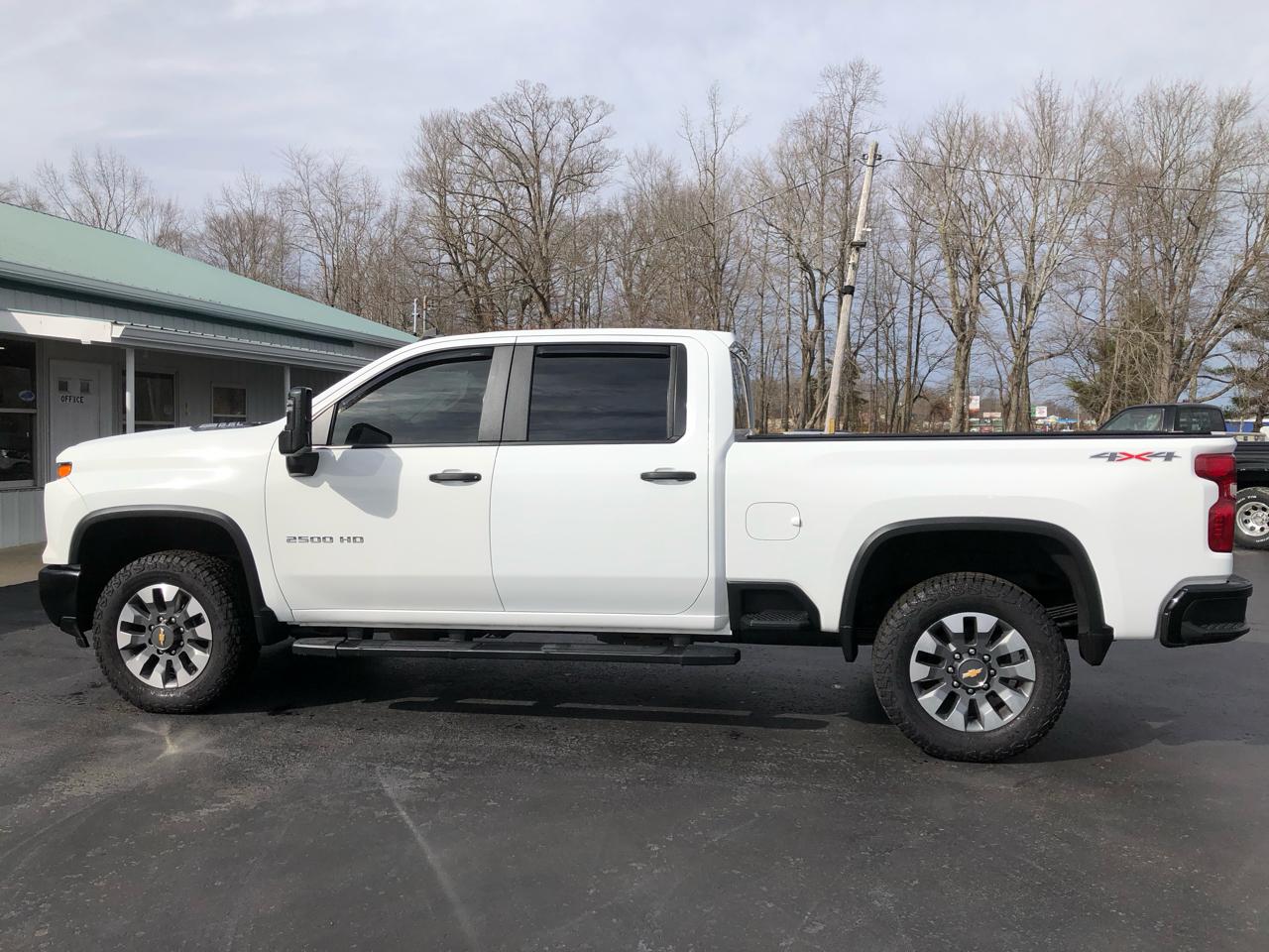 Chevrolet Silverado 2500HD Custom Crew Cab Short Box 4WD 2024