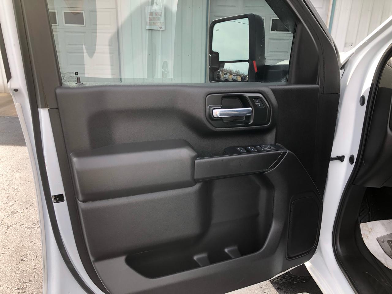 Chevrolet Silverado 2500HD Custom Crew Cab Short Box 4WD 2024