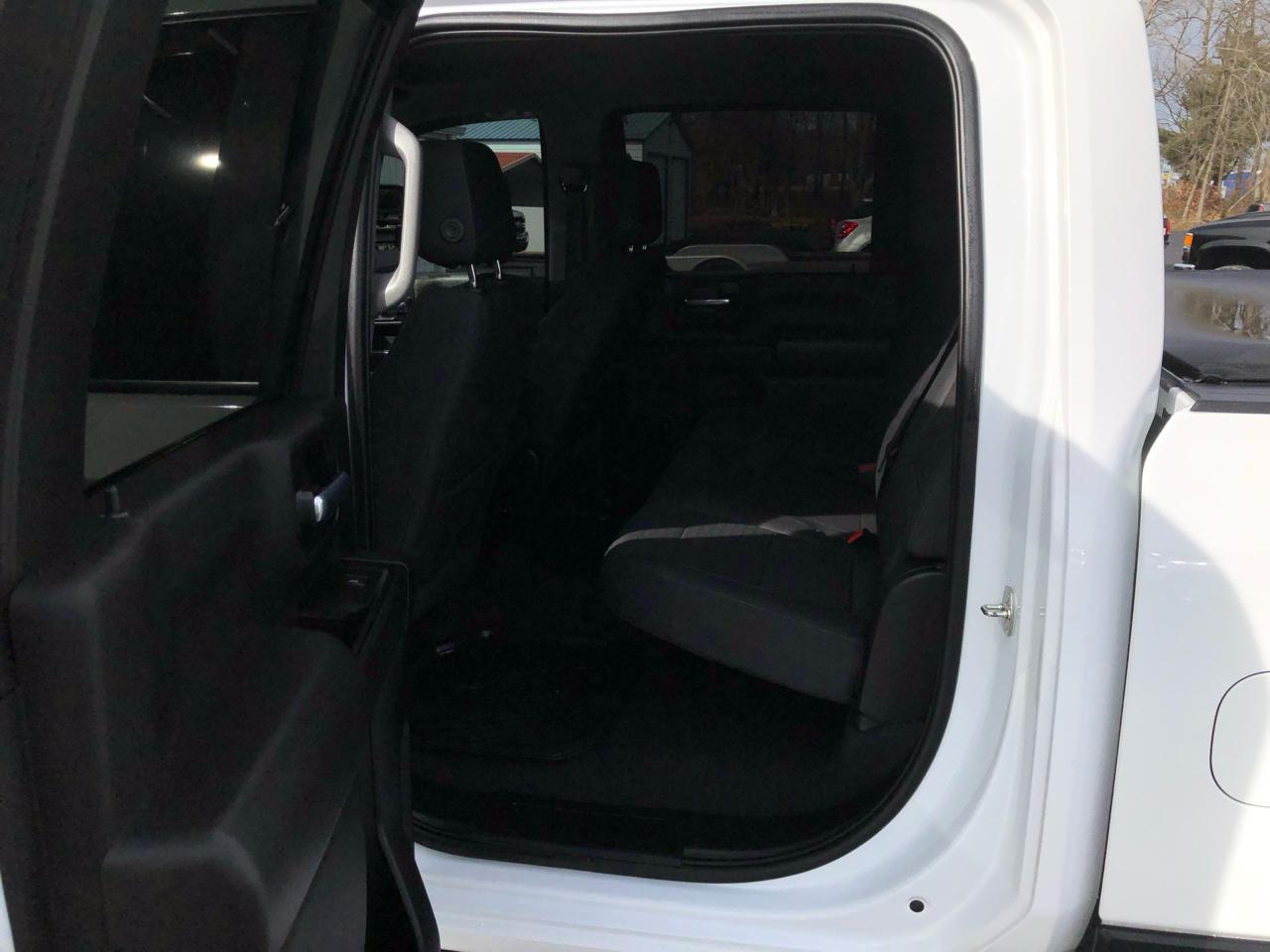 Chevrolet Silverado 2500HD Custom Crew Cab Short Box 4WD 2024