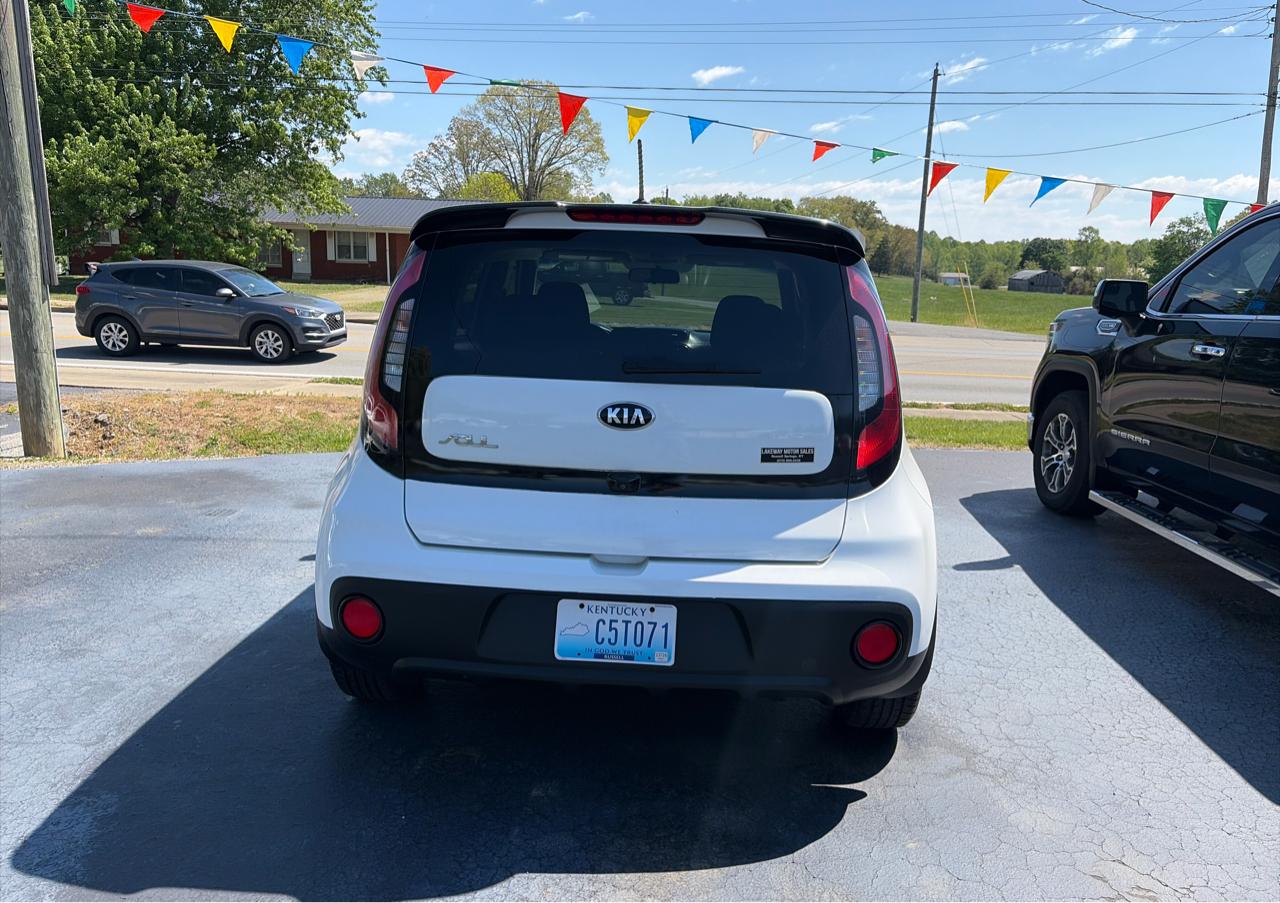 Kia Soul Base 6A 2019