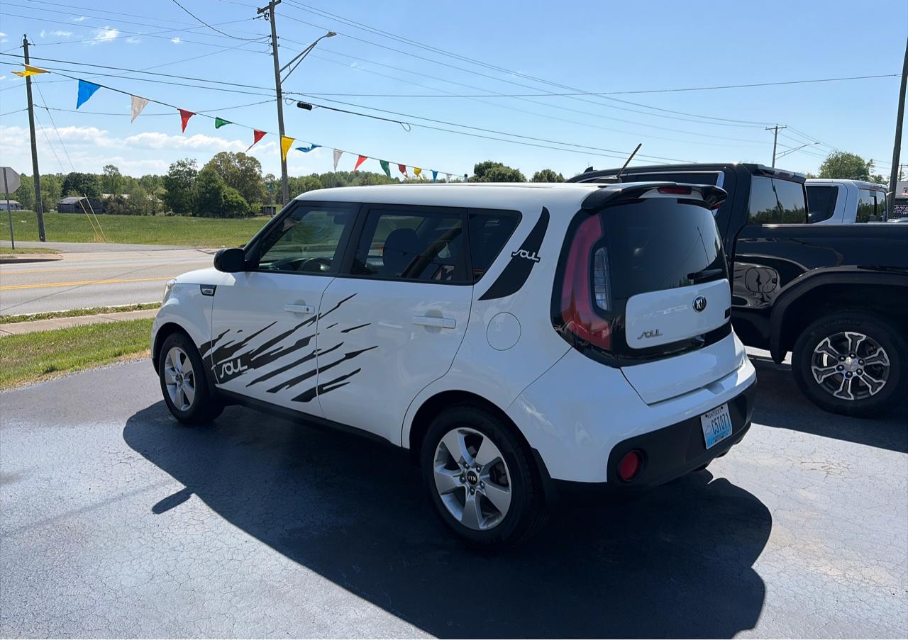 Kia Soul Base 6A 2019