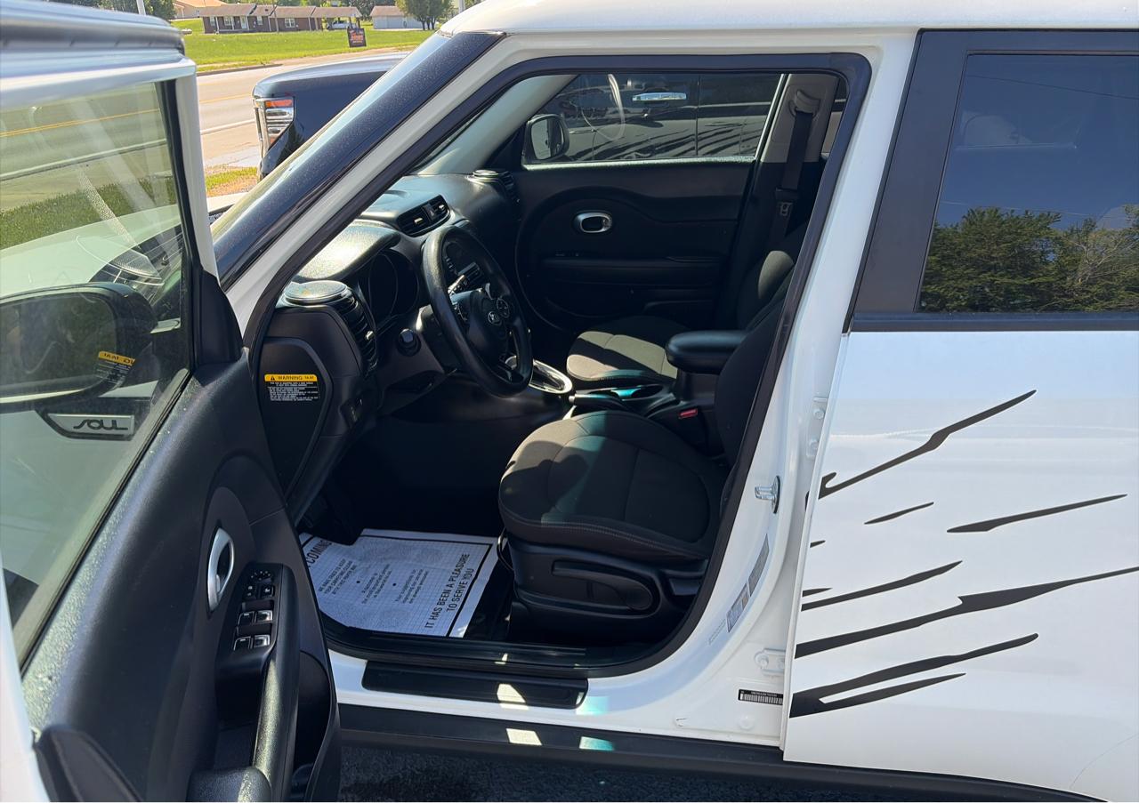 Kia Soul Base 6A 2019