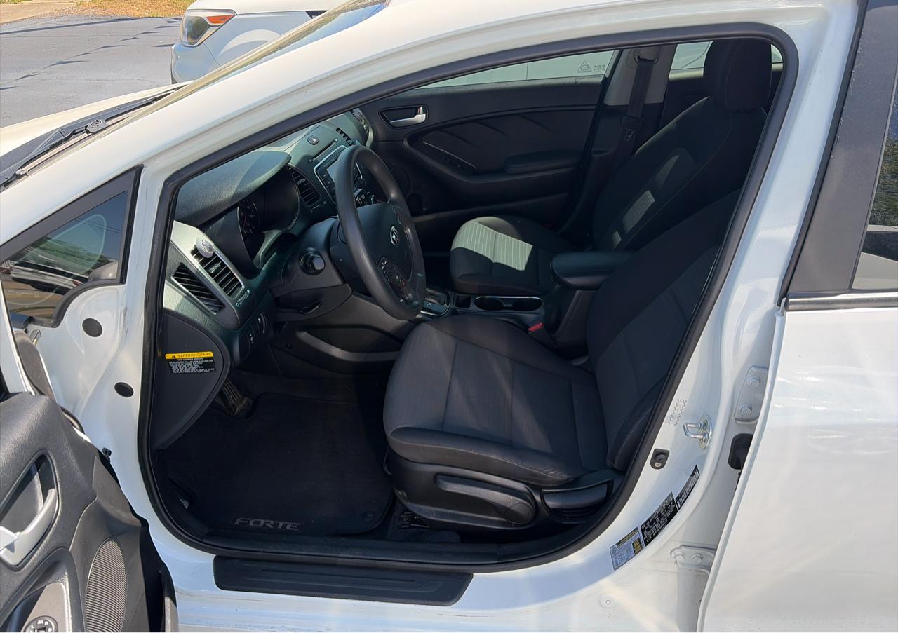 Kia Forte LX 6A 2017