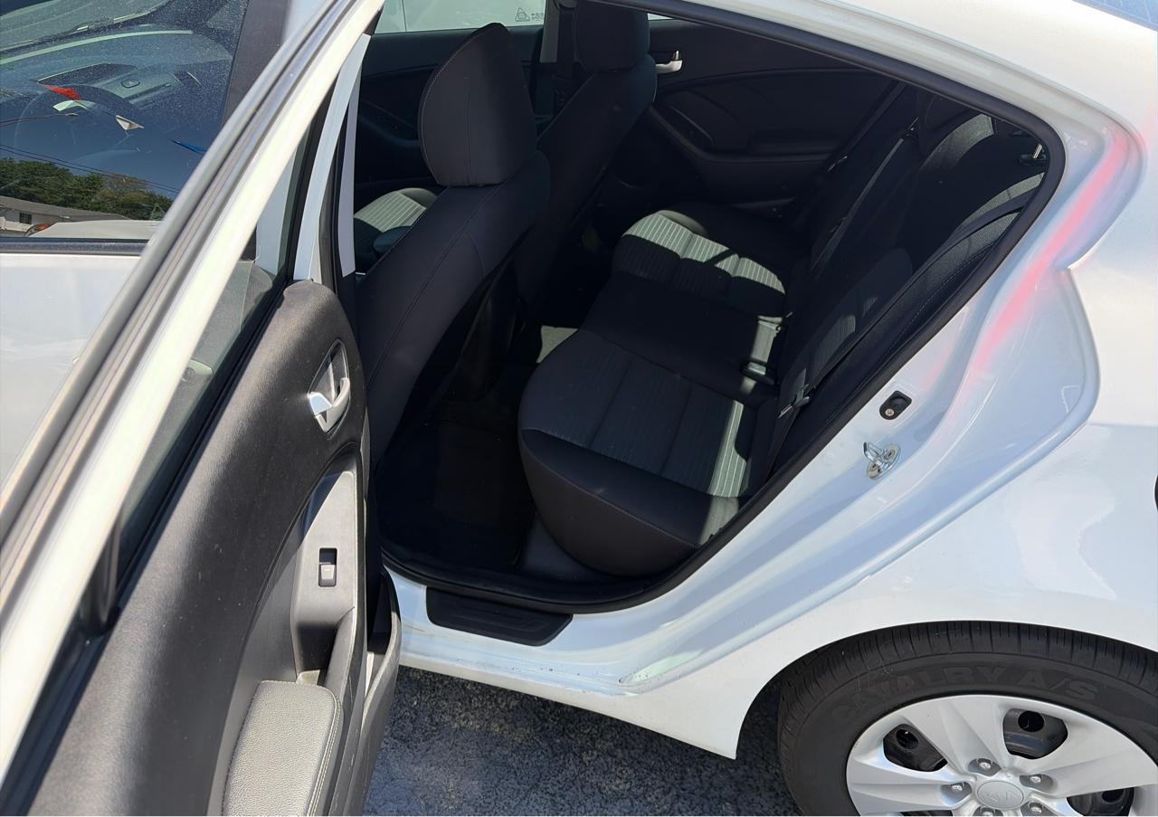 Kia Forte LX 6A 2017