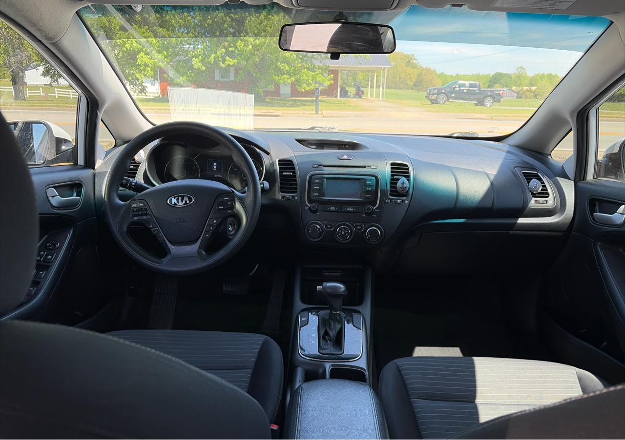 Kia Forte LX 6A 2017