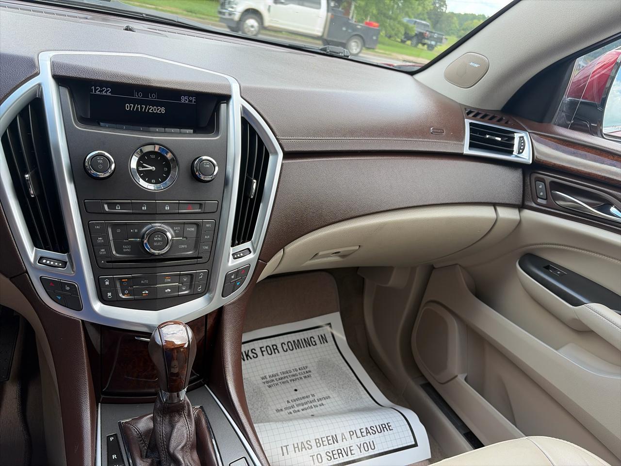 Cadillac SRX Luxury AWD 2012