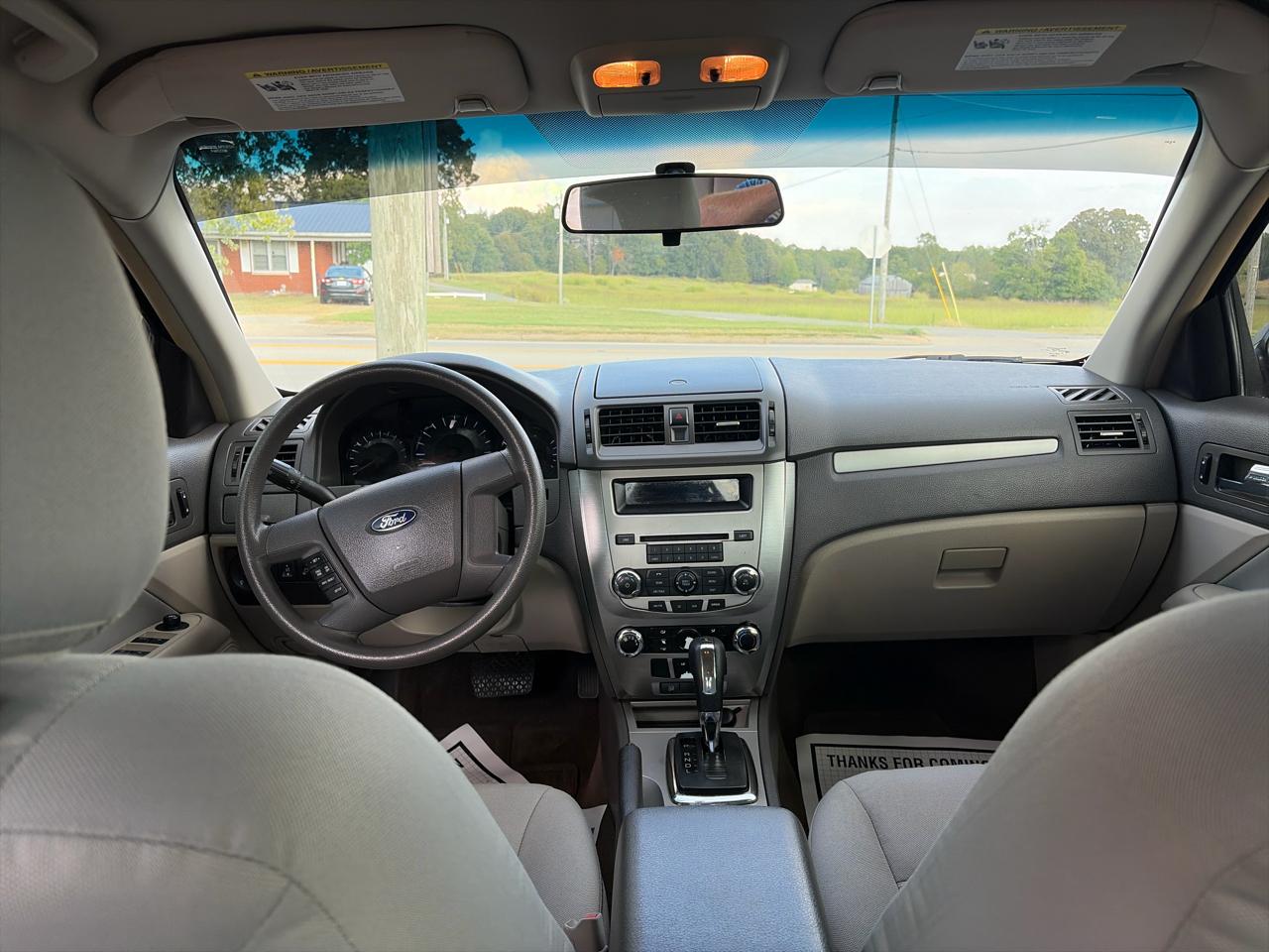 Ford Fusion S 2012
