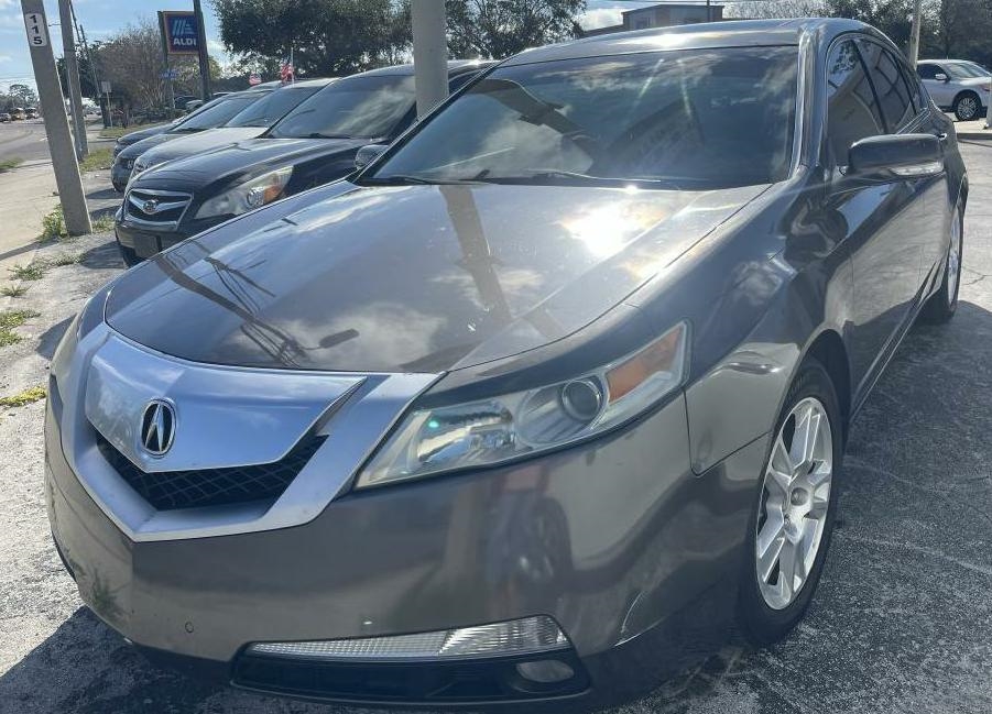 Acura TL 5-Speed AT 2010