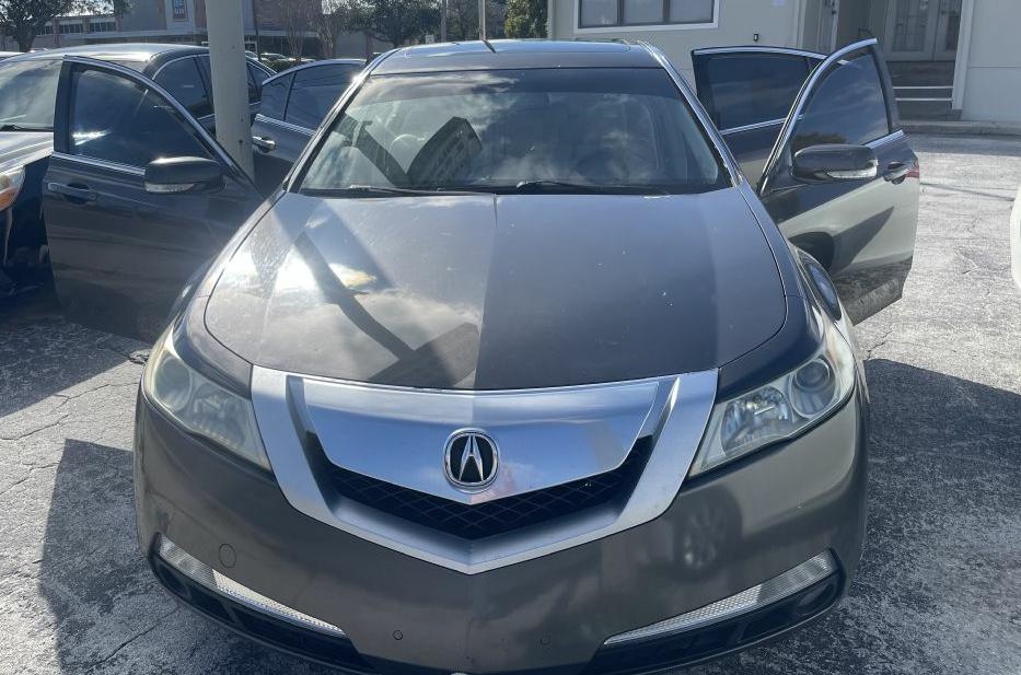 Acura TL 5-Speed AT 2010