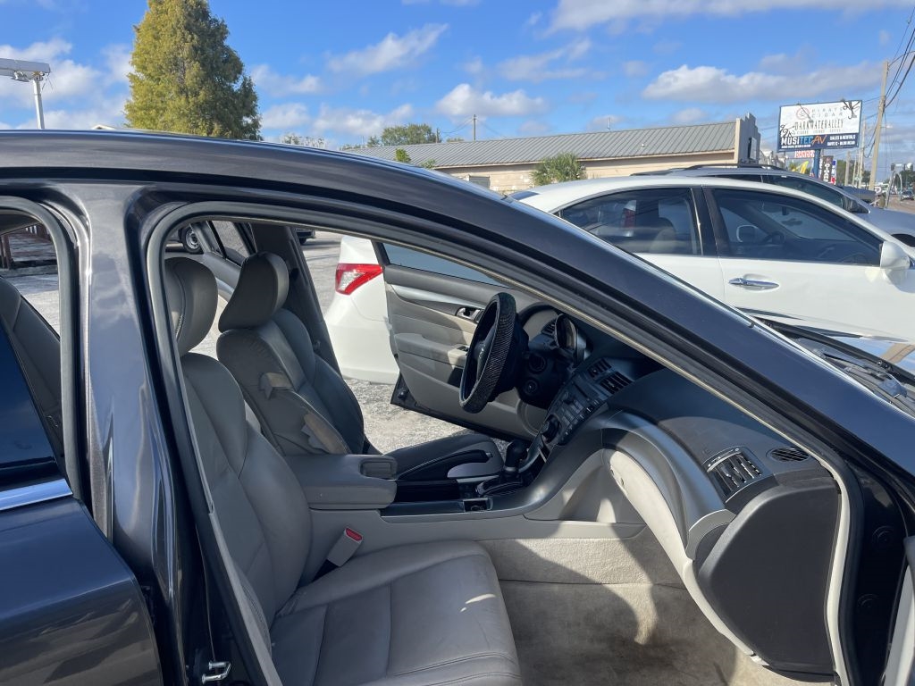 Acura TL 5-Speed AT 2010