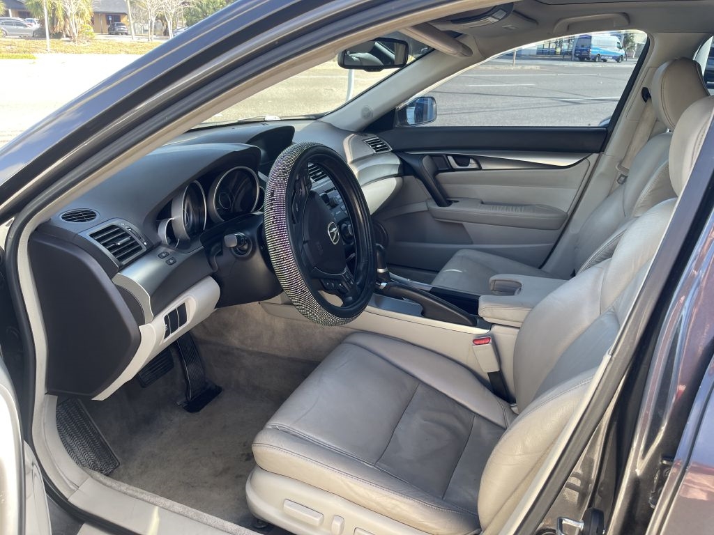 Acura TL 5-Speed AT 2010