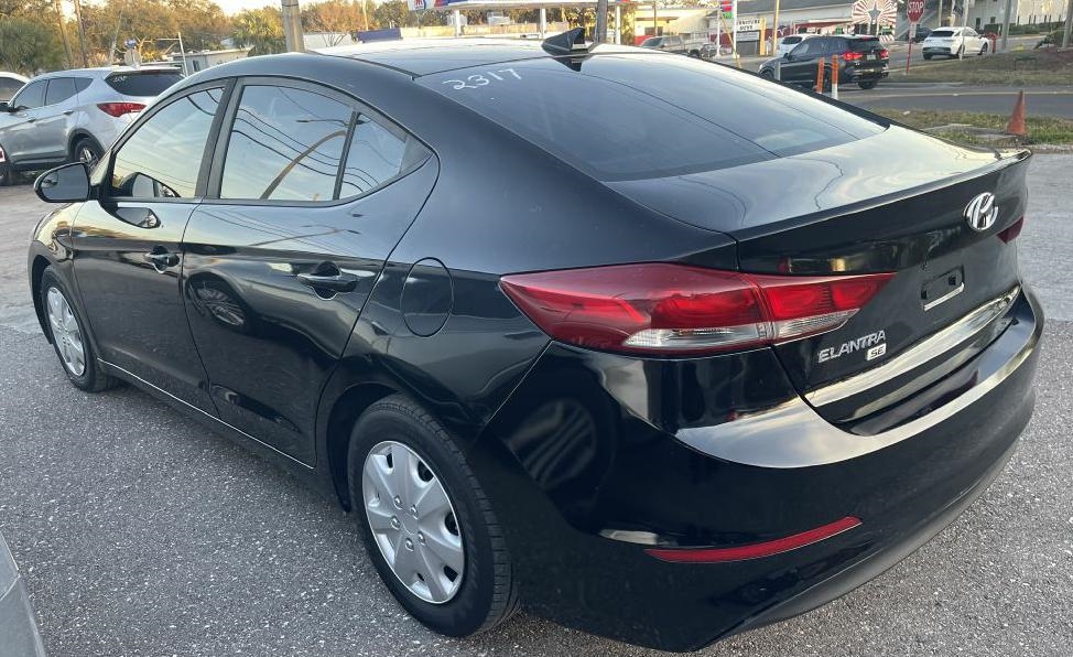 Hyundai Elantra SE 6AT 2017