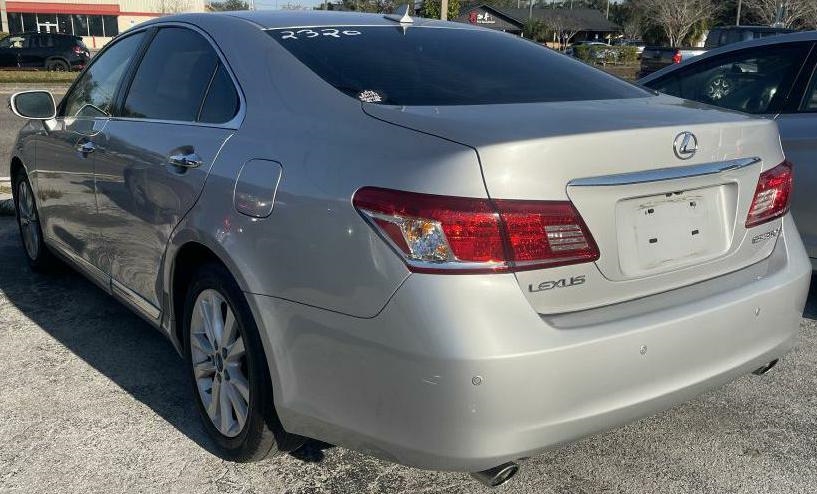 Lexus ES 350 Sedan 2010