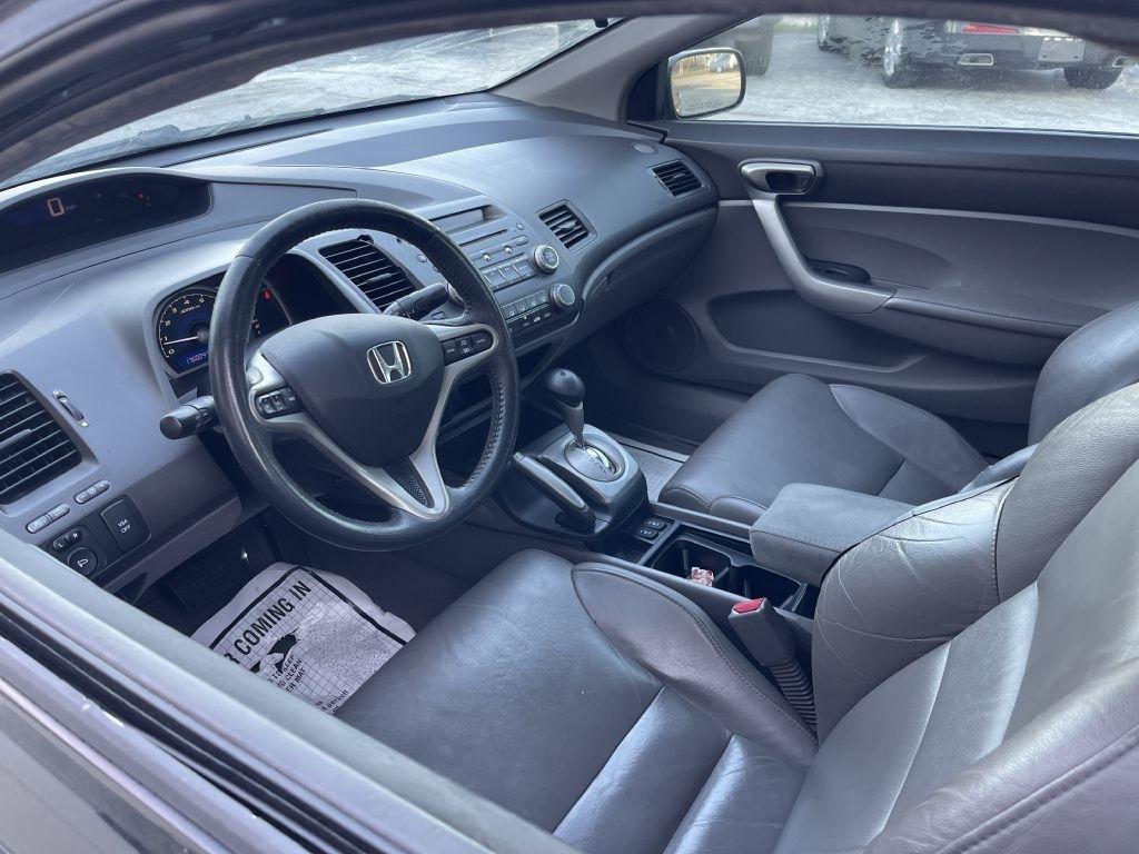 Honda Civic EX-L Coupe 5-Speed AT with Navigation 2011