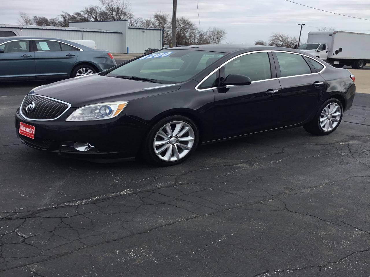 Buick Verano Base 2013