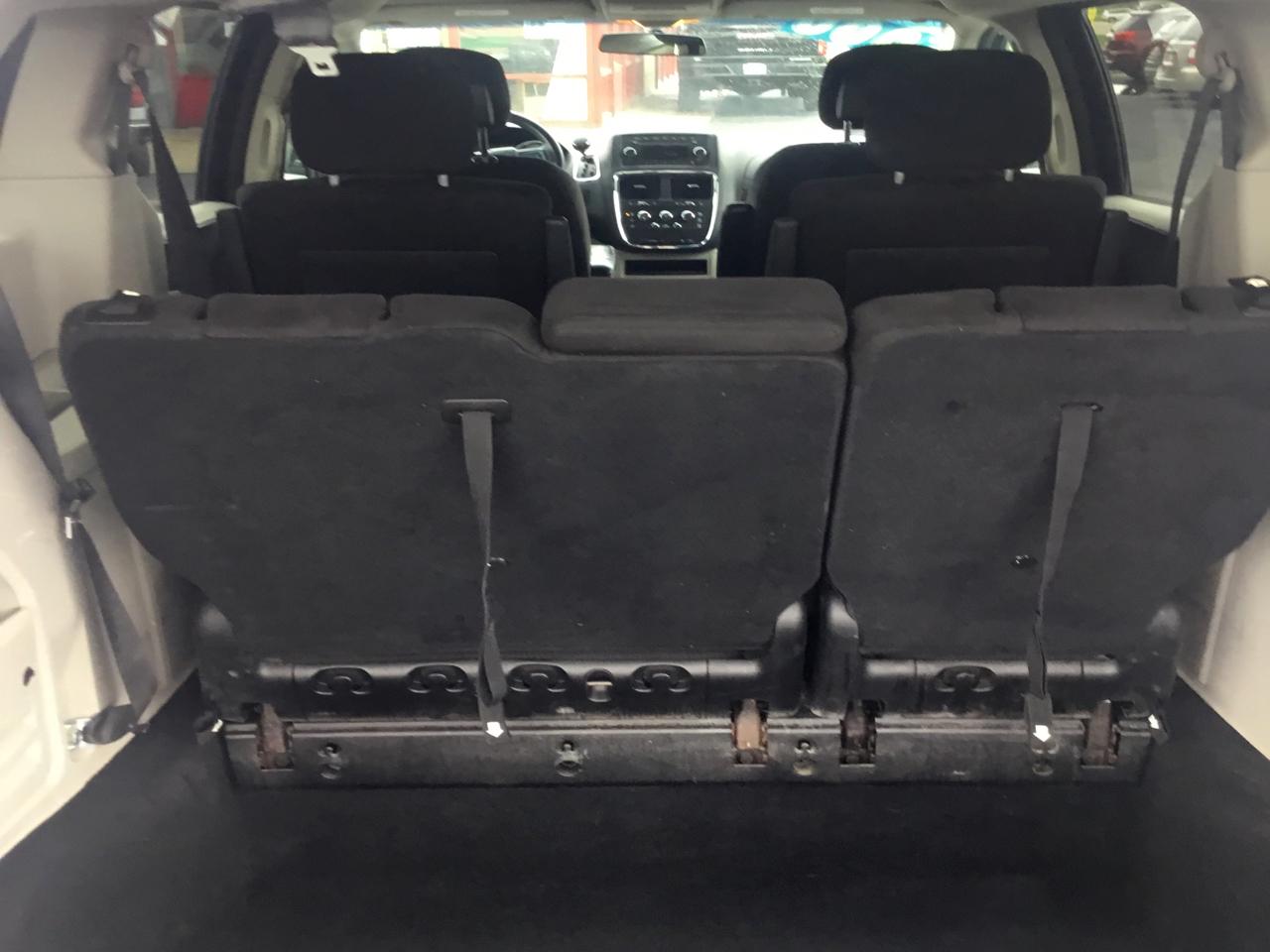 Dodge Grand Caravan Express 2011