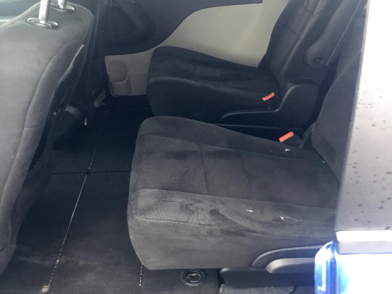 Dodge Grand Caravan Express 2011