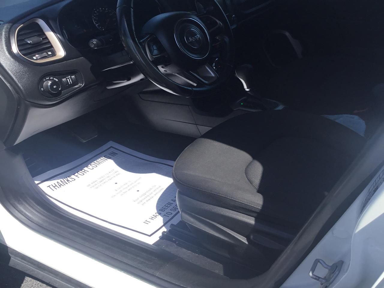 Jeep Renegade Latitude FWD 2017