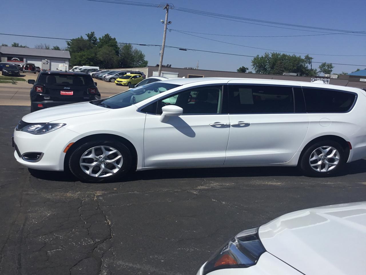 Chrysler Pacifica Touring Plus 2018