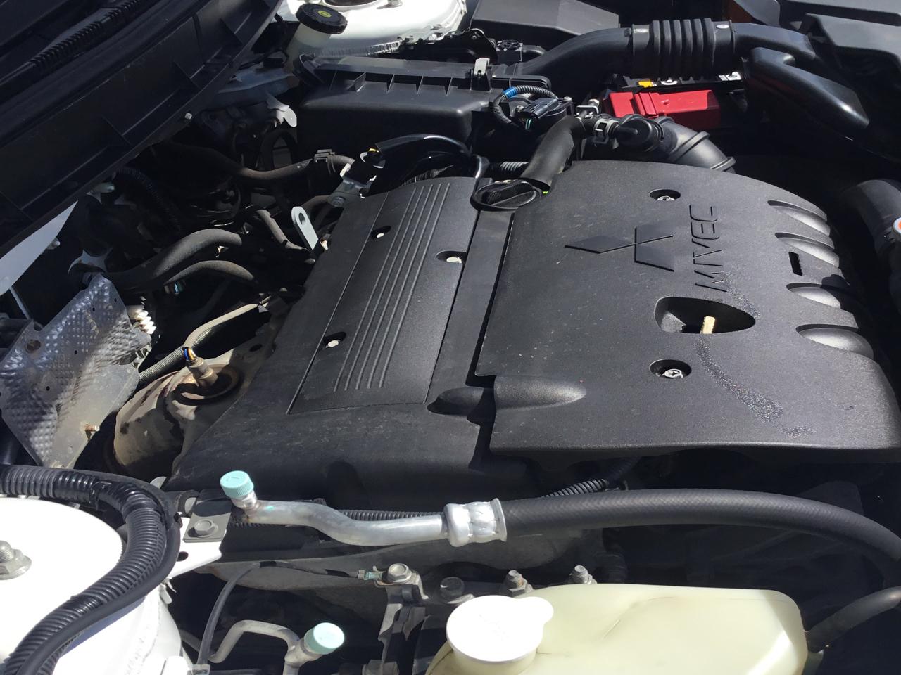 Mitsubishi Outlander Sport SE 2WD 2015