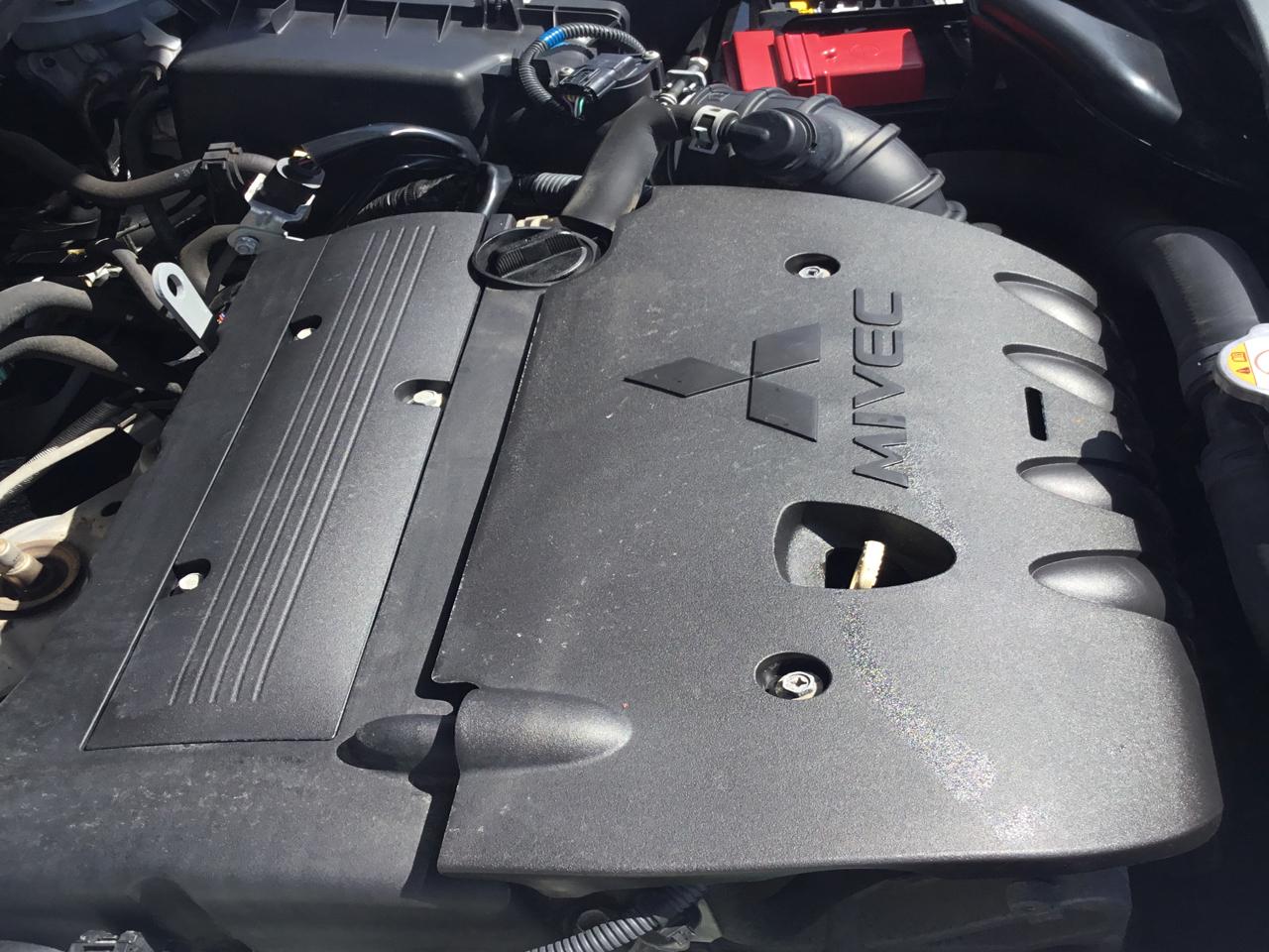 Mitsubishi Outlander Sport SE 2WD 2015