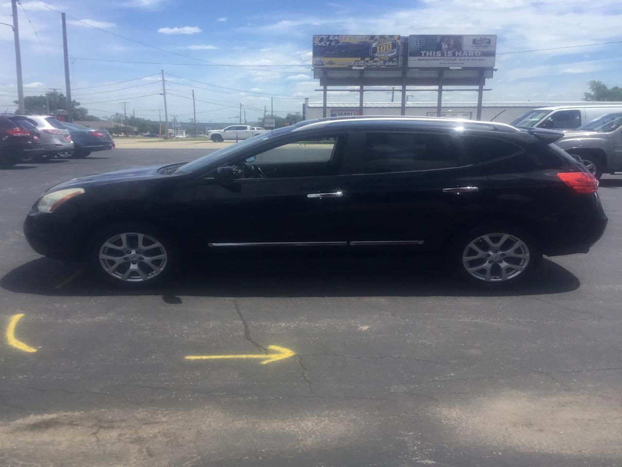 Nissan Rogue S AWD 2011