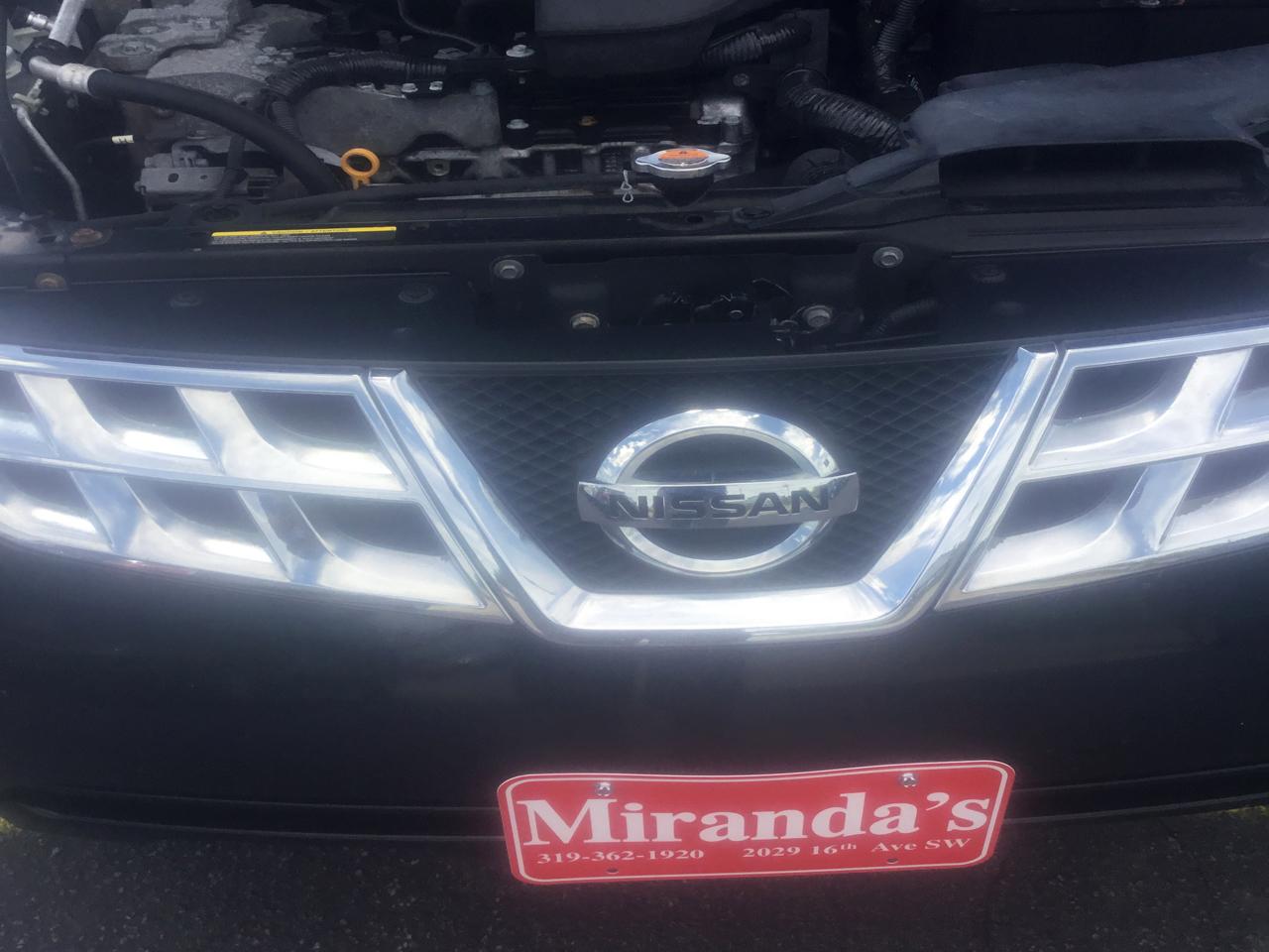 Nissan Rogue S AWD 2011