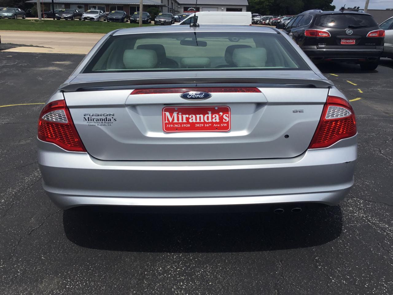 Ford Fusion SE 2012