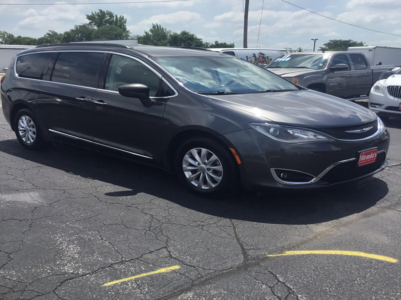 Chrysler Pacifica Touring-L 2017