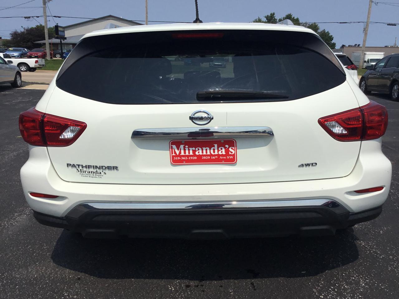 Nissan Pathfinder Platinum 4WD 2017