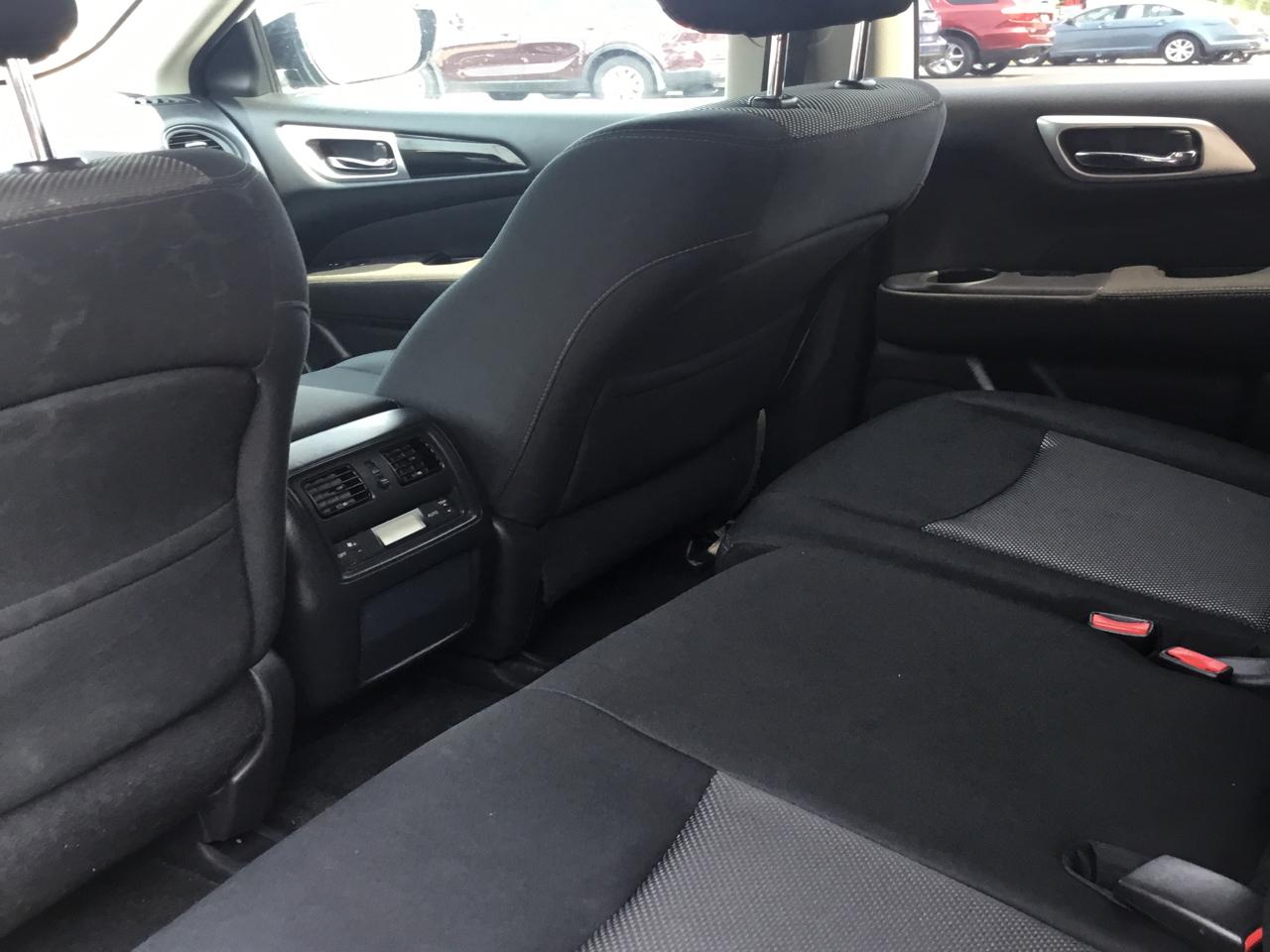 Nissan Pathfinder Platinum 4WD 2017