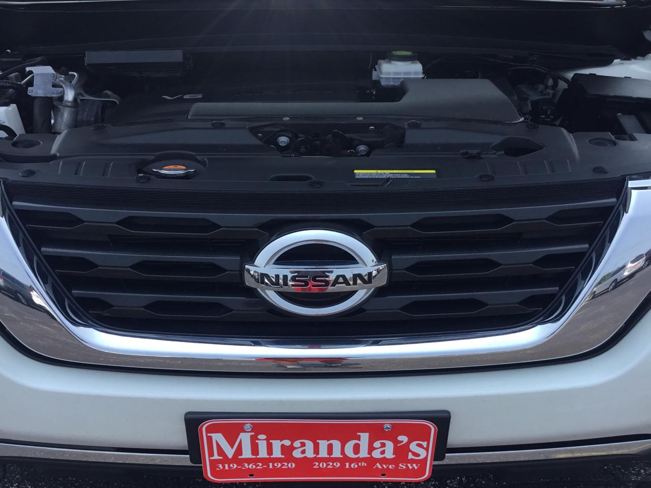 Nissan Pathfinder Platinum 4WD 2017