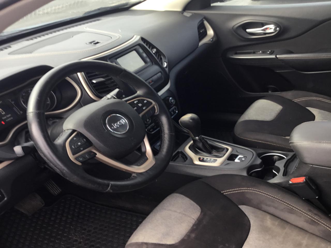 Jeep Cherokee Sport FWD 2015