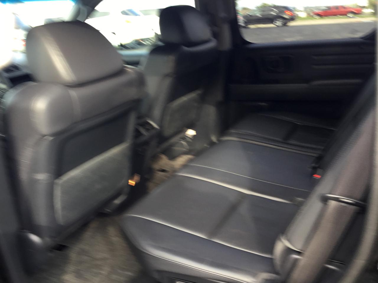 Honda Ridgeline RTL w/ Navigation 2011