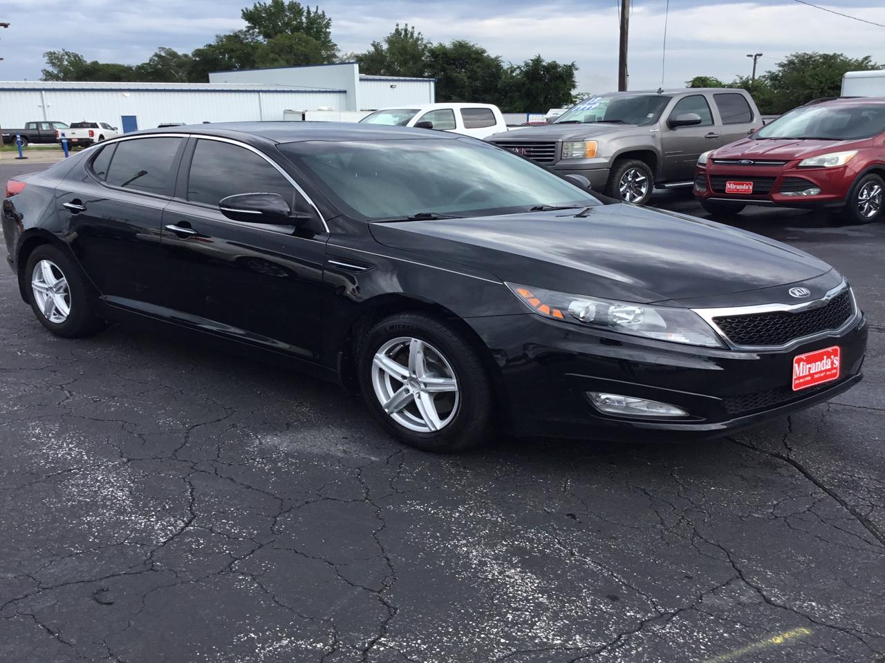 Kia Optima LX MT 2013