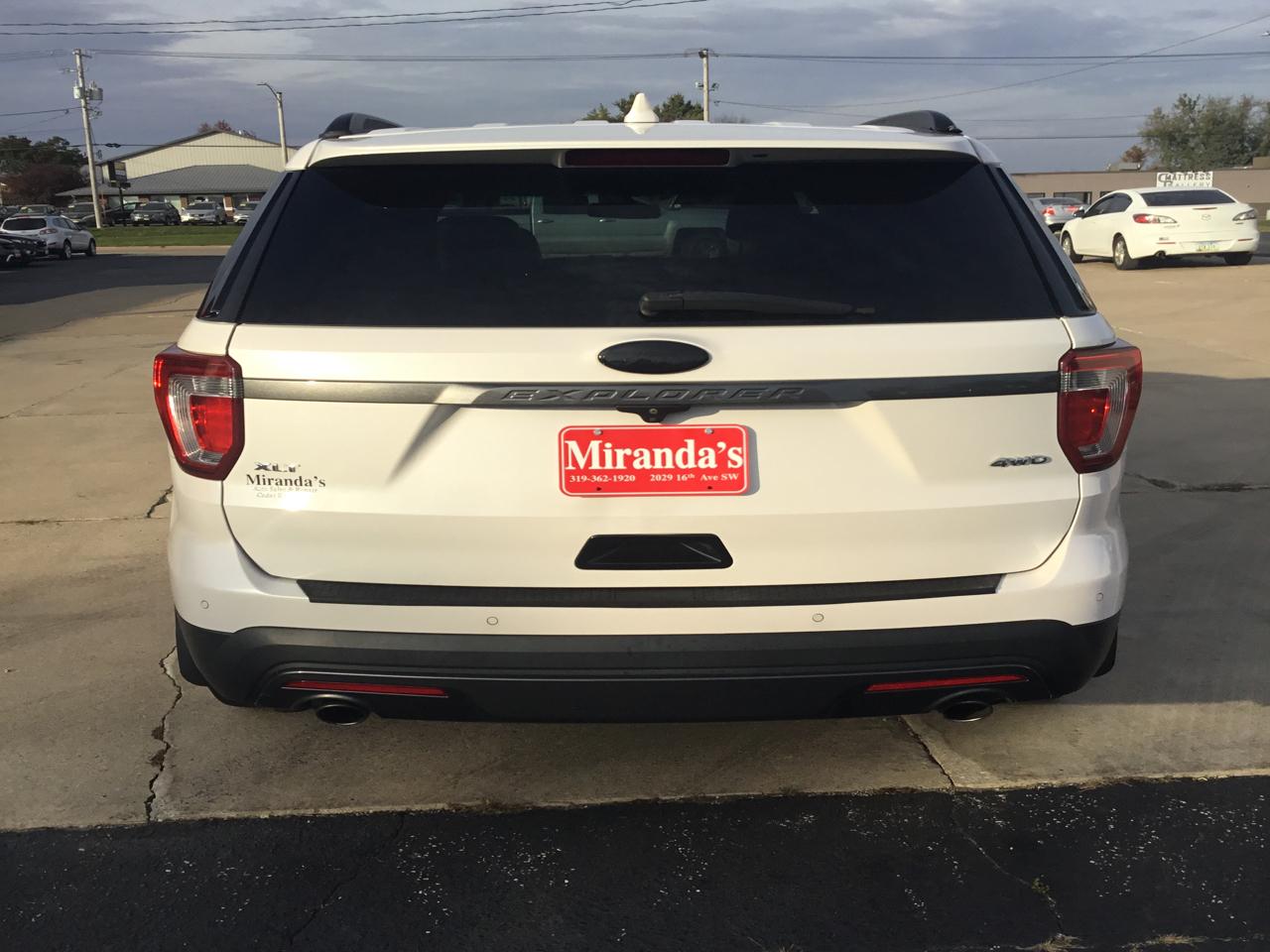 Ford Explorer XLT 4WD 2017