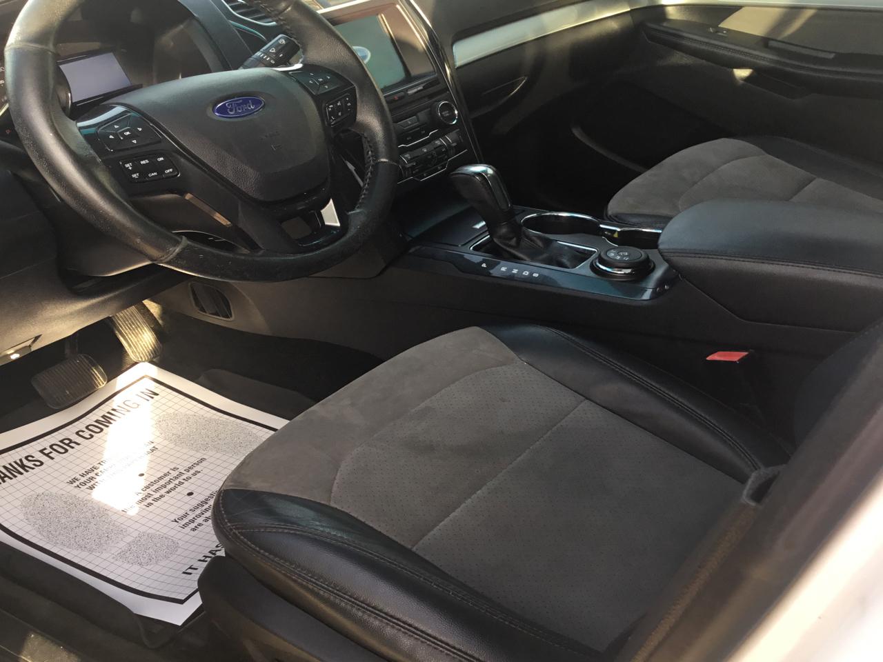 Ford Explorer XLT 4WD 2017