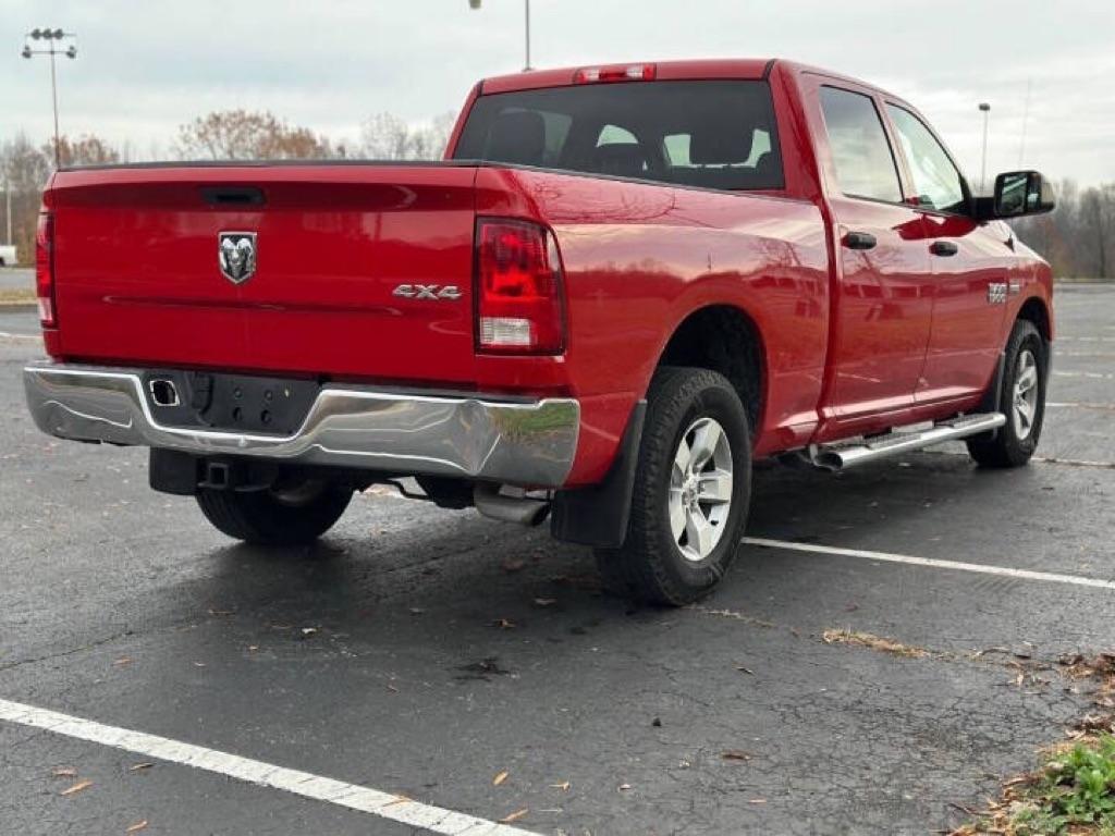 RAM 1500 4WD Crew Cab 149" ST 2015