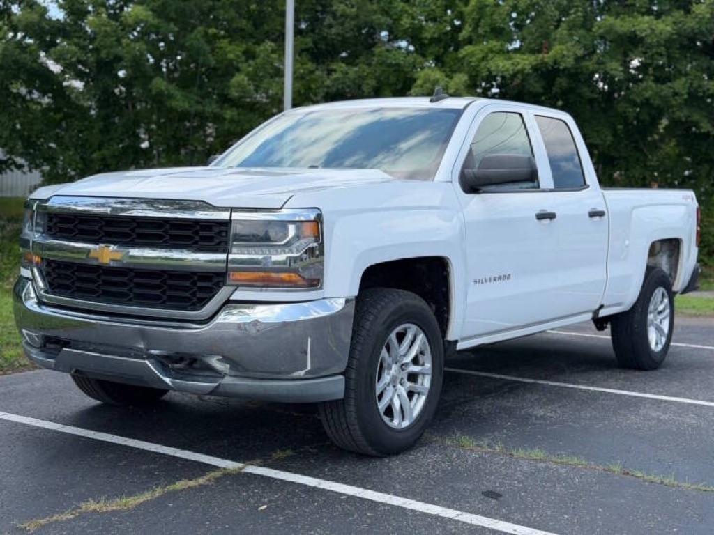 2017 Chevrolet Silverado 1500 4WD Double Cab 143.5" LS